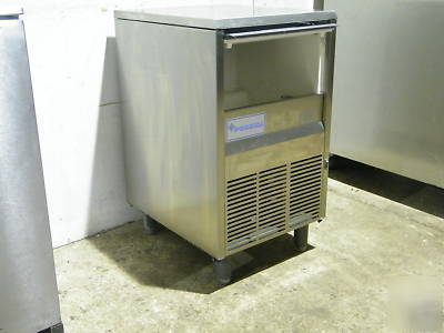 Porkka ice flaker 75KG output showroom condition