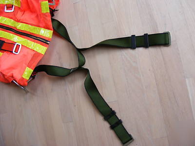 North traffic vest with built in safety harness