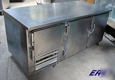 Universal coolers worktop 72