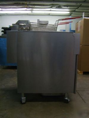 Vulcan fryer , 2ER50DF-1 solid state controls 0400