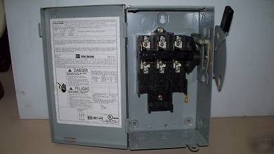 New cutler hammer DG321UGB 30A 30 amp safety switch 