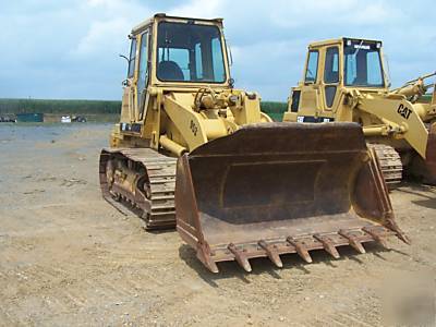 Cat caterpillar 953 trackloader construction machine..