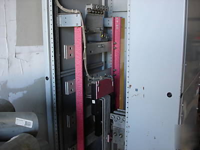 Cutler hammer CRD320T35W 2000 amp breaker panel cabinet