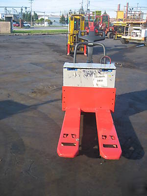 Raymond forklift 2005 model #112 jack , 6000LB capacity