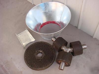 ATFP350T pto driven 880LB/h wood or biomass pellet mill