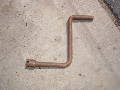 Vintage ihc farmall tractor hand crank