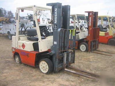 2002 nissan 5000# forklift cushion tires lp powered hd