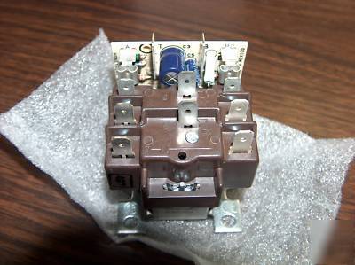 ST82 fan relay w/ delay board 4 american standard trane