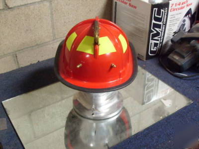Phenix TC1 traditional composite firefighting helmet