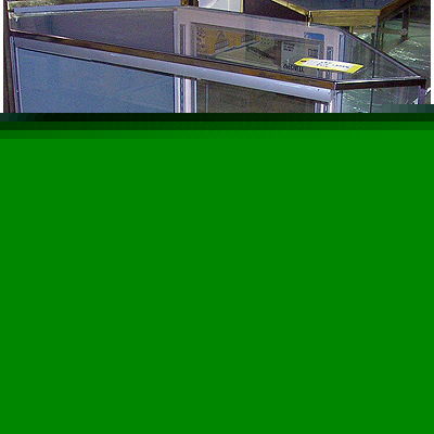 4 foot corner / end style retail display case