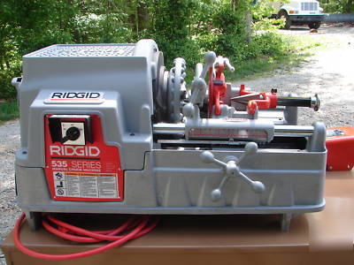 Slightly used ridgid 535 pipe threader knaack tool box