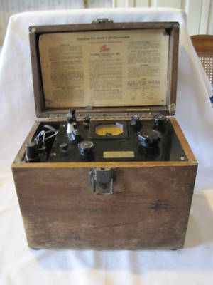 Vtg 1942 coleman electric co. electrometer model 3DPH