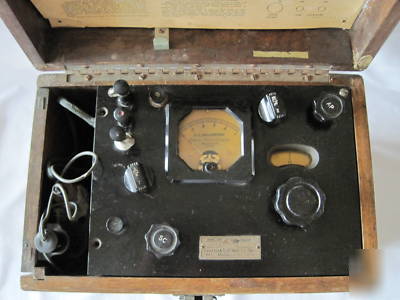 Vtg 1942 coleman electric co. electrometer model 3DPH