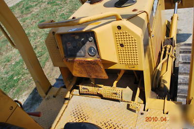 John deere 450G dozer with root rake- no 