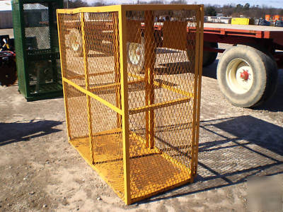 Durham cylinder storage cage