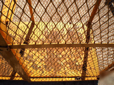 Durham cylinder storage cage