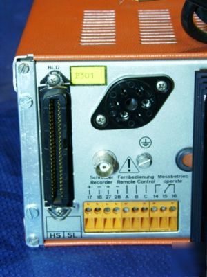 Leybold ionivac high vacuum ion gauge controller IM110D