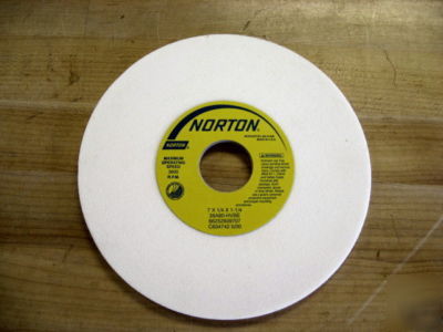 New grinding wheel 7X1/4X1-1/4 38A80HVBE norton $10.00