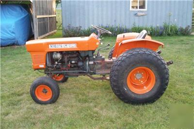 Nice 1976 kubota L225 compact tractor 24HP.