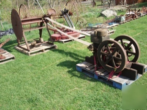 Nelson bros antique hit and miss engine