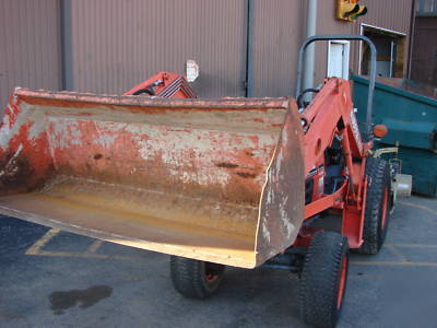 Kubota 4X4 B7500 462 hours
