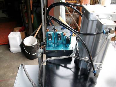 Trinetics heat staking welder-unit s great 