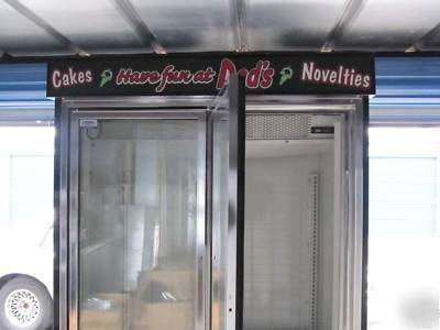 2 door upright glass freezer display case 