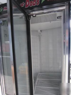 2 door upright glass freezer display case 