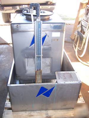 75 gal. stainless steel tote tank with overflow tank
