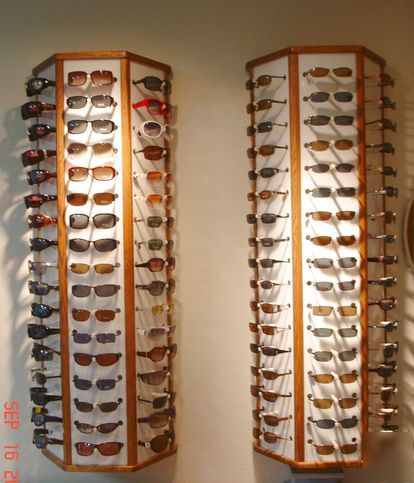 4 wall mount sunglass retail display fixtures lighted