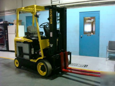 2004 hyster lift truck E45Z 4,500 lb electric forklift 