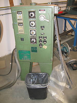 New bury plastic molding mod# H3-50RS ser#3-4489-50S-76
