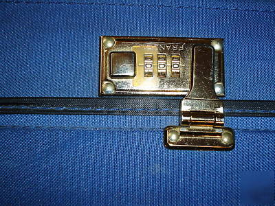 Salesman sample case for eyewear, collectibles, jewlery