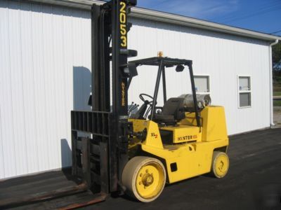 Large forklift, 15,500LB lifting capacity, very clean 