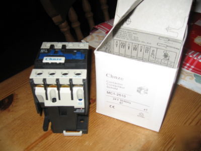 New replacement contactor 24V coil 40A 3 x no + 1 x no 