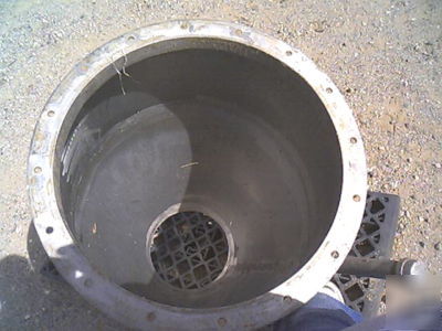 Stainless surge tank