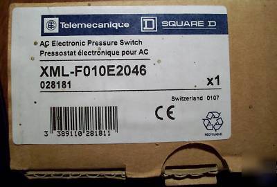 Telemecanique electronic pressure switch xml-F010E2046