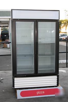 True 2 door glass freezer merchandiser gdm-43F wow