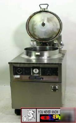 Commercial bki 75 lb electric pressure deep fryer