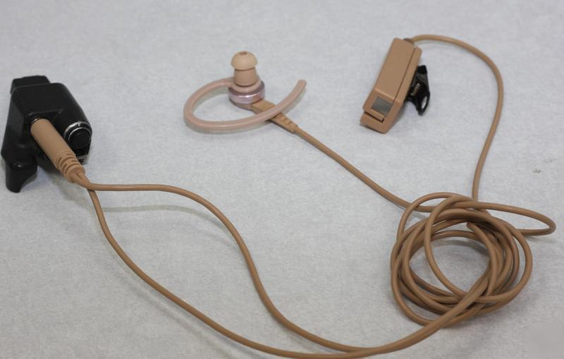 Motorola BDN6676 adapter, earpiece, ptt mic, XTS3000 