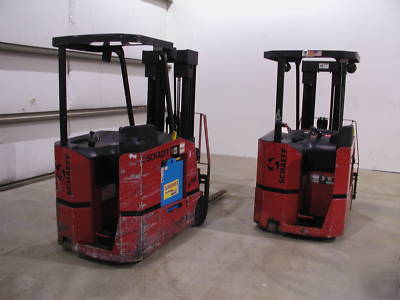 (2) schaeff W40 electric stand-up forklift low hours