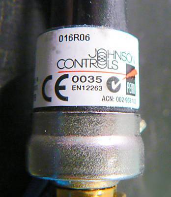 Johnson controls P100AP-201 encap. pressure control 