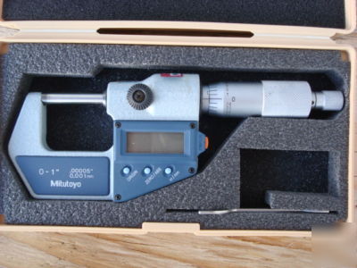 Mitutoyo digital micrometer w/rs & spc op mti