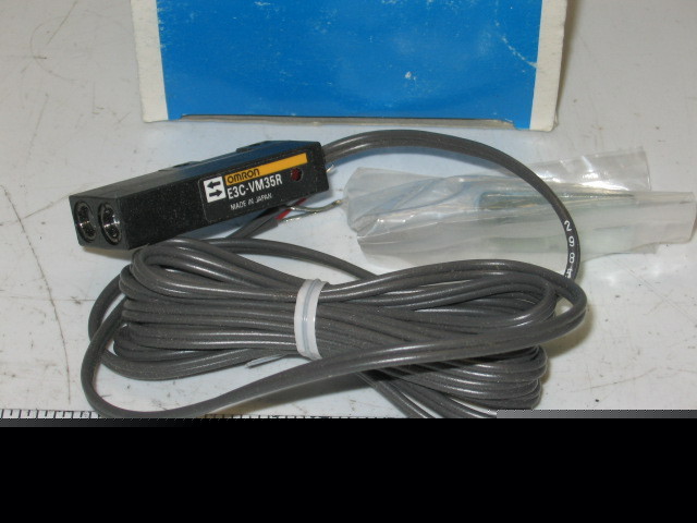 New omron photoelectric sensor E3C-VM35R