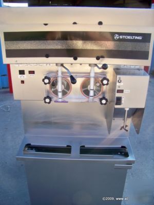 Stoelting ice cream machine soft serve freezer