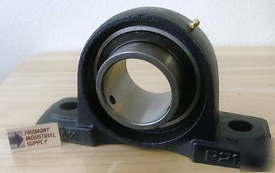 UCP215-47 pillow block bearing normal duty 2 15/16