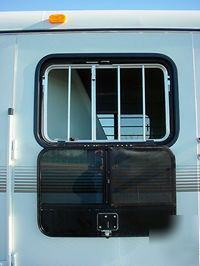 New 2010---two horse 700 deluxe-horse---stock trailers 