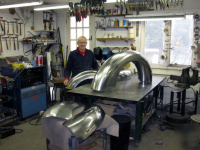 Sheet metal shaping class english wheel metal art tig